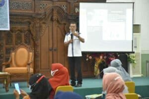 Kepala BNN Kota Pontianak AKBP. Ngatiya, SH., MH Menjadi Narasumber Pada Pertemuan Rutin Tim Penggerak PKK Kota Pontianak Kepala BNN Kota Pontianak AKBP. Ngatiya, SH., MH Menjadi Narasumber Pada Pertemuan Rutin Tim Penggerak PKK Kota Pontianak