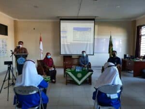 Seksi P2M BNN Kota Pontianak Melaksanakan Kegiatan Informasi dan Edukasi Melalui Talkshow Pada Mahasiswa/i Politeknik Aisyiyah Pontianak