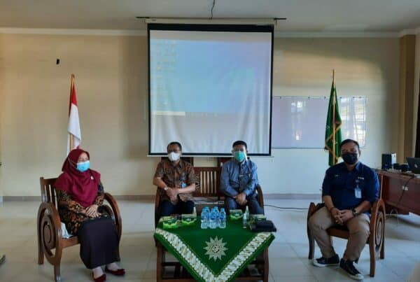 Seksi P2M BNN Kota Pontianak Melaksanakan Kegiatan Informasi dan Edukasi Melalui Talkshow Pada Mahasiswa/i Politeknik Aisyiyah Pontianak
