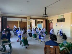 Seksi P2M BNN Kota Pontianak Melaksanakan Kegiatan Informasi dan Edukasi Melalui Talkshow Pada Mahasiswa/i Politeknik Aisyiyah Pontianak