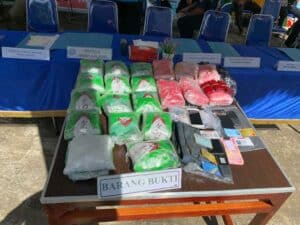 PEMUSNAHAN BARANG BUKTI 14 KG SABU DAN (±)9600 BUTIR HAPPY FIVE ! PEMUSNAHAN BARANG BUKTI 14 KG SABU DAN (±)9600 BUTIR HAPPY FIVE !