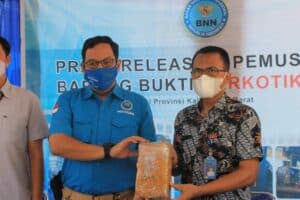PEMUSNAHAN BARANG BUKTI ±1 KG GANJA ! PEMUSNAHAN BARANG BUKTI ±1 KG GANJA !