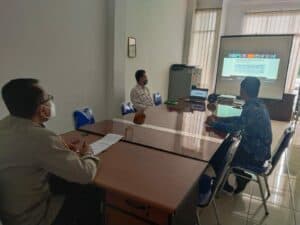 RAPAT PIMPINAN DI LINGKUNGAN BNN RAPAT PIMPINAN DI LINGKUNGAN BNN