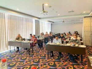 Pengembangan Kapasitas P4GN Pada Lembaga Adat dan Komunitas Berbasis Kearifan Lokal Pengembangan Kapasitas P4GN Pada Lembaga Adat dan Komunitas Berbasis Kearifan Lokal