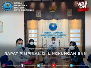 RAPAT PIMPINAN DI LINGKUNGAN BNN RAPAT PIMPINAN DI LINGKUNGAN BNN